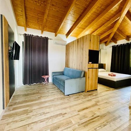 Adriatik Hotel Vlore Exterior photo