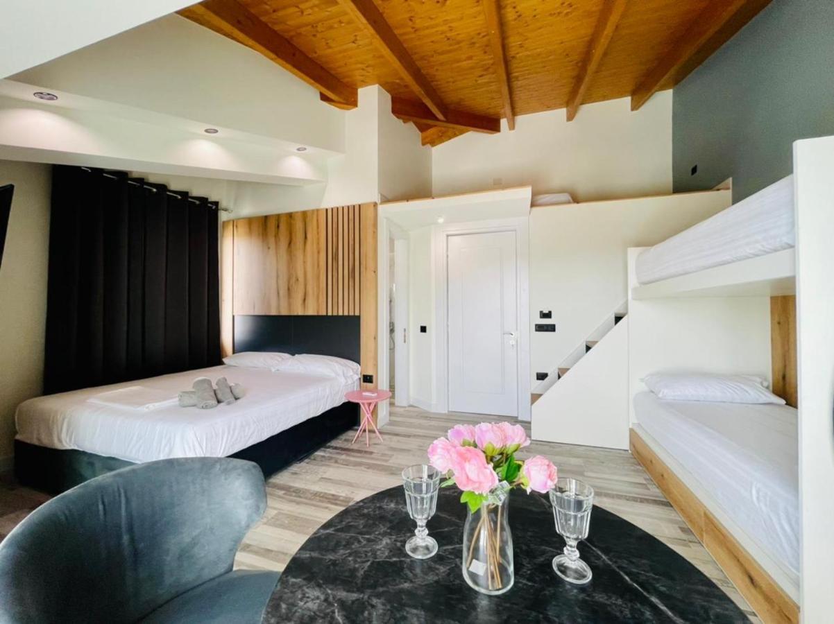 Adriatik Hotel Vlore Exterior photo