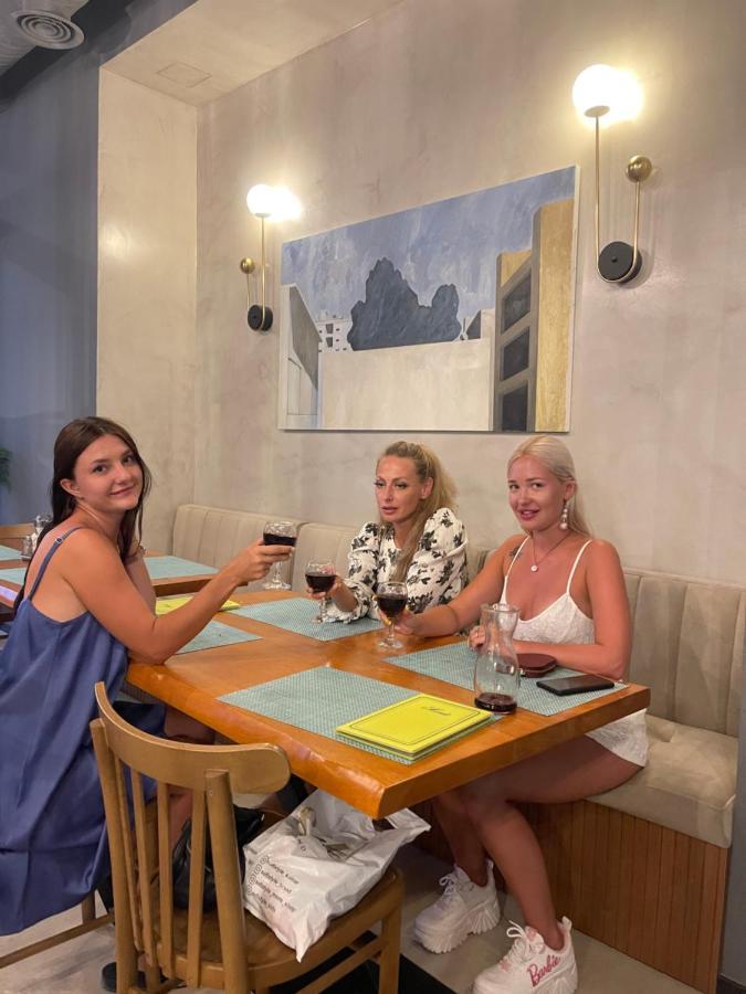 Adriatik Hotel Vlore Exterior photo